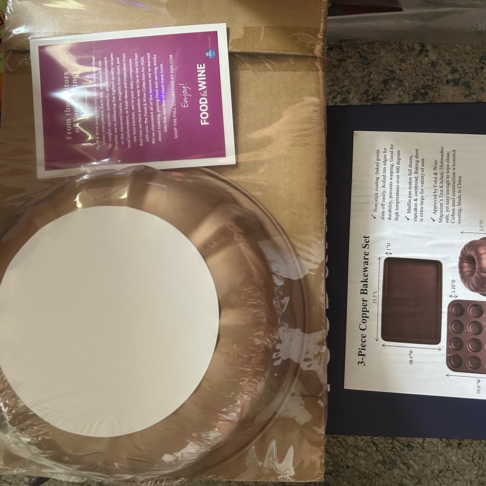 Copper Bakeware Set New in Box - Picture 4 of 4